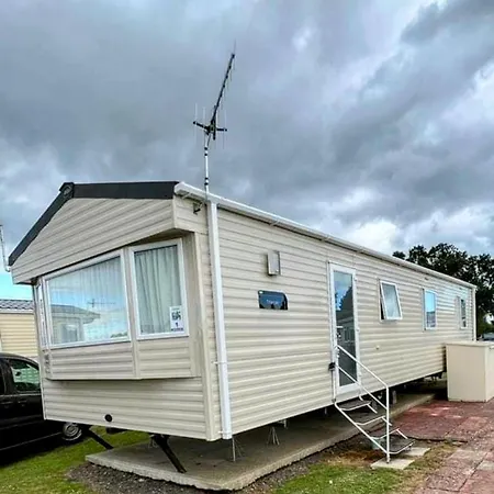 8 Berth Caravan,Pet Friendly. Merston Exterior photo