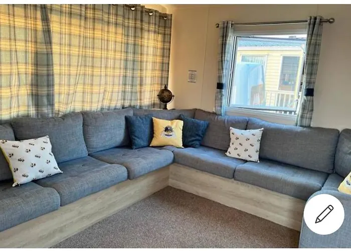 8 Berth Caravan,Pet Friendly.