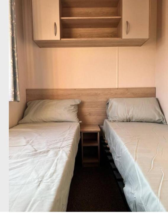 8 Berth Caravan,pet Friendly.